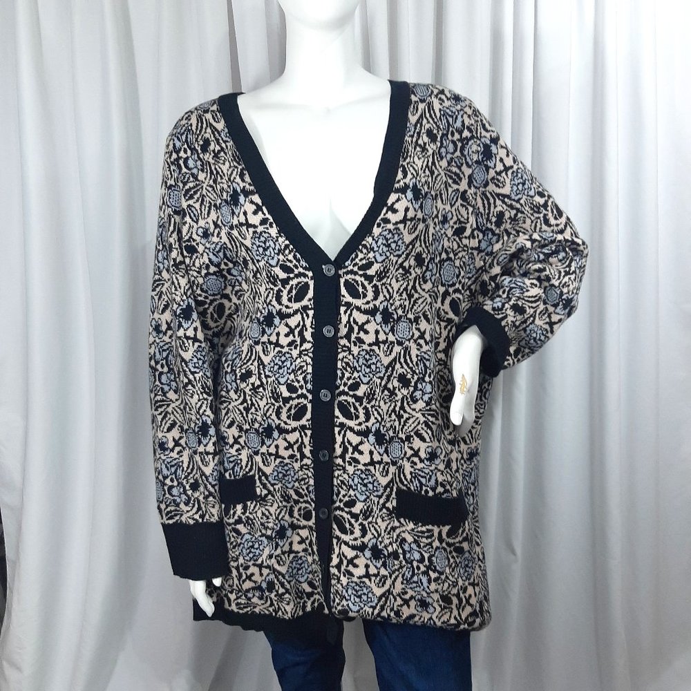 NWOT Floral Button Up Cardigan Sweater